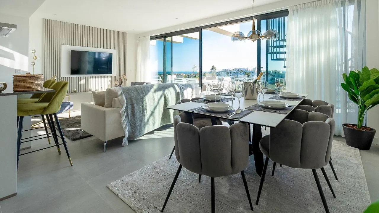Oasis 325 Penthouse Apartment Estepona