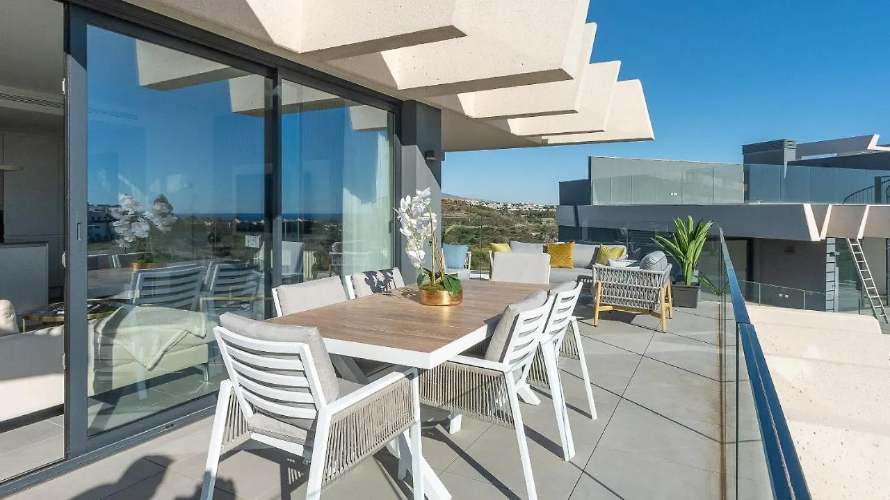 Oasis 325 Penthouse Apartment Estepona