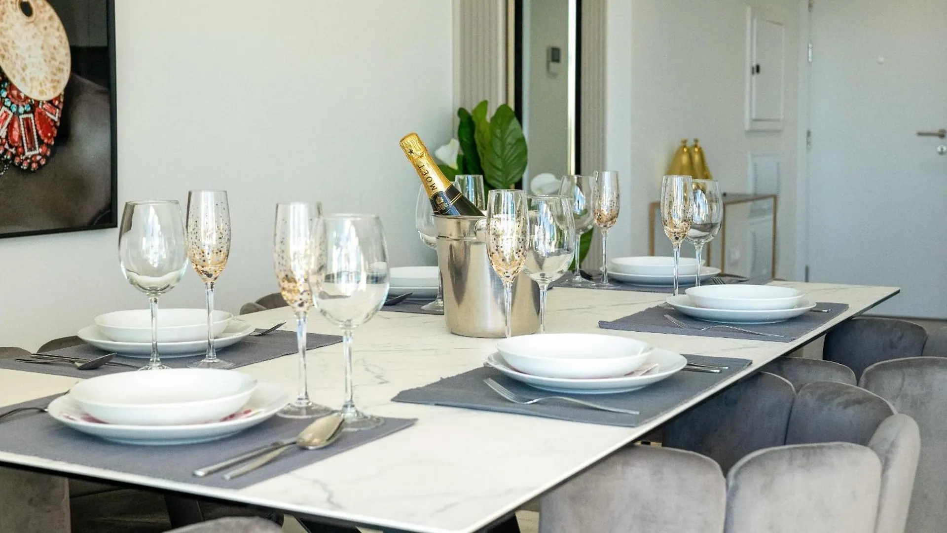 Oasis 325 Penthouse Apartment Estepona